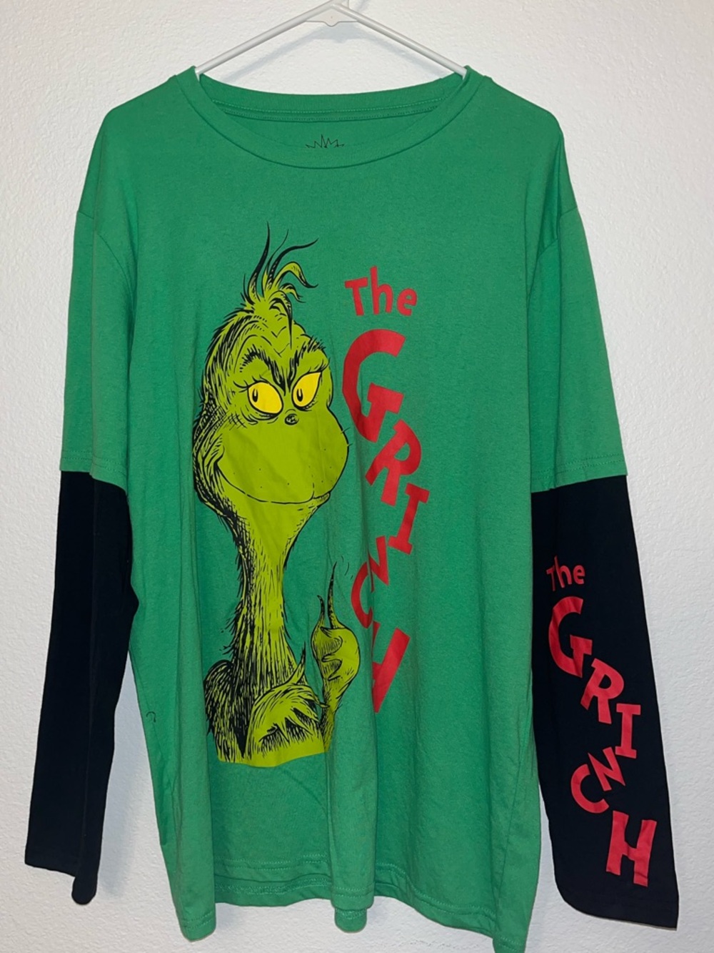 NWOT Dr Seuss The Grinch Graphic Layered Long Sleeve Shirt Green Black XL